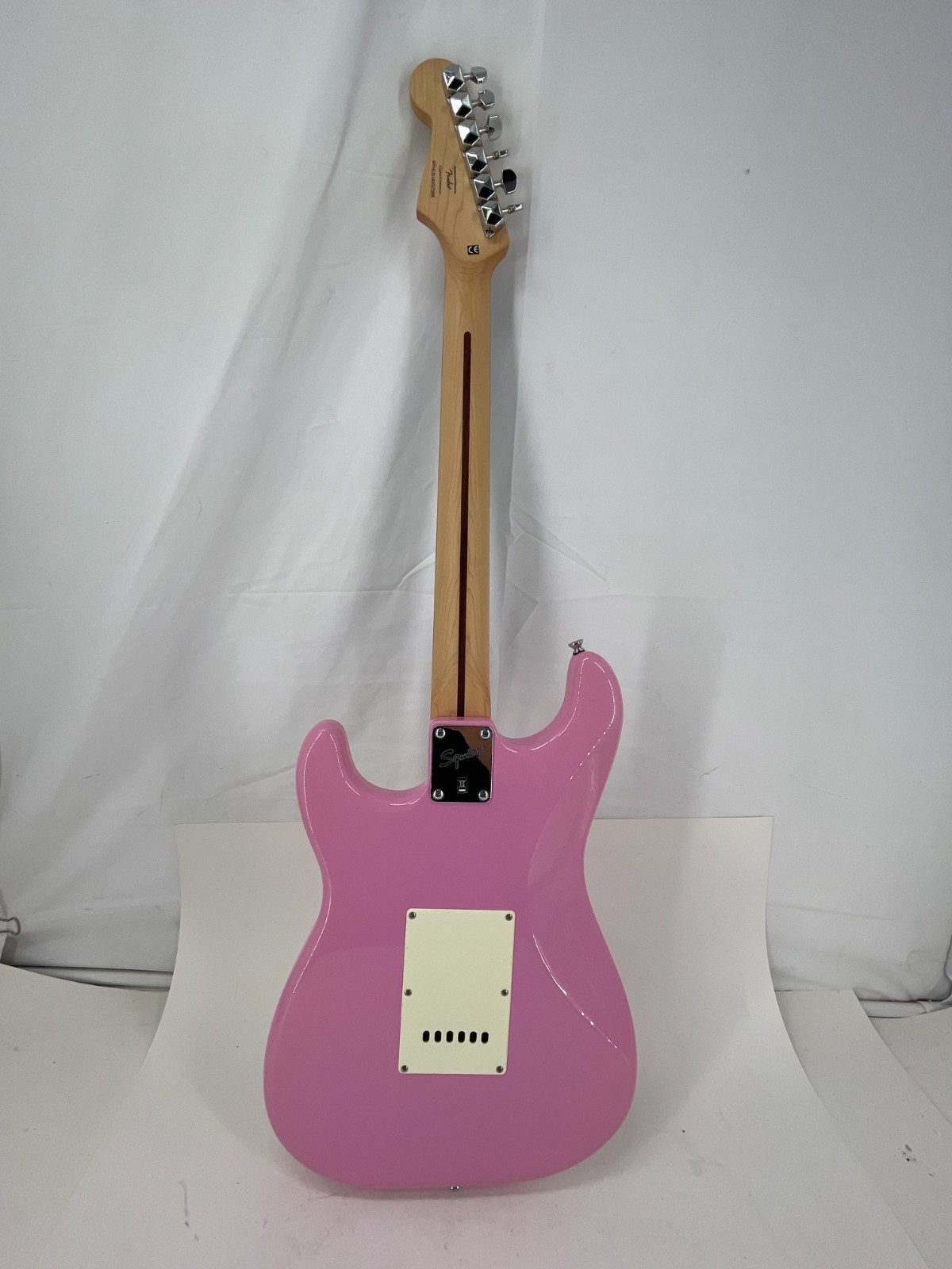 Squier Bullet Stratocaster HSS Electric Guitar Shell Pink Rosewood Fender Indone