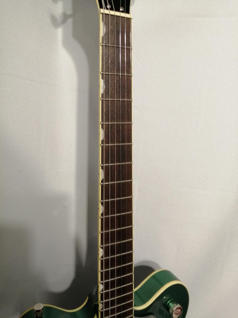 GRETSCH G5622T electric guitar