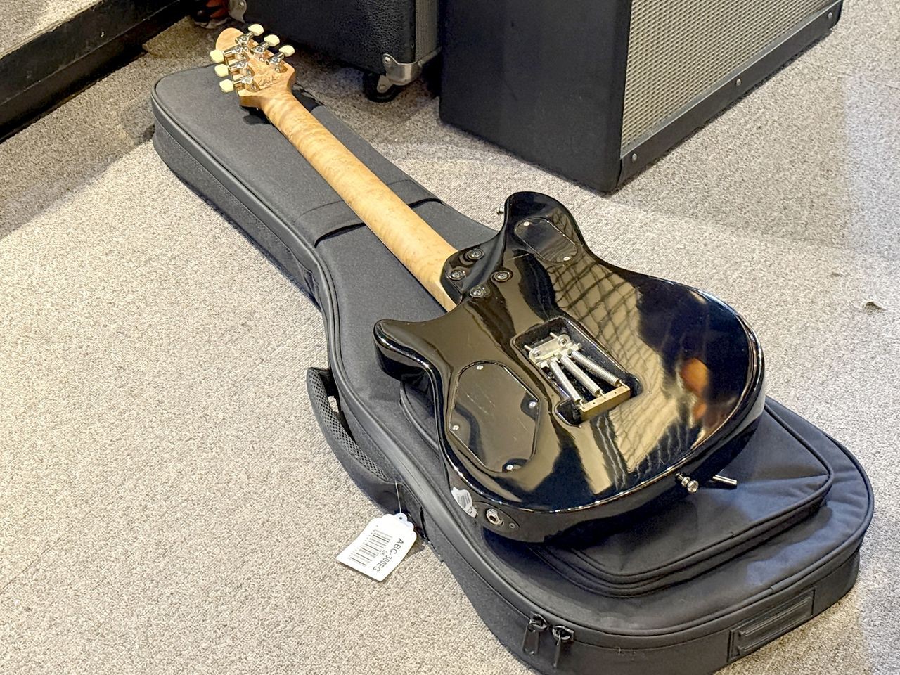 Peavey USA Evh Wolfgang Standard Black Refinish Used Electric Guitar 1990