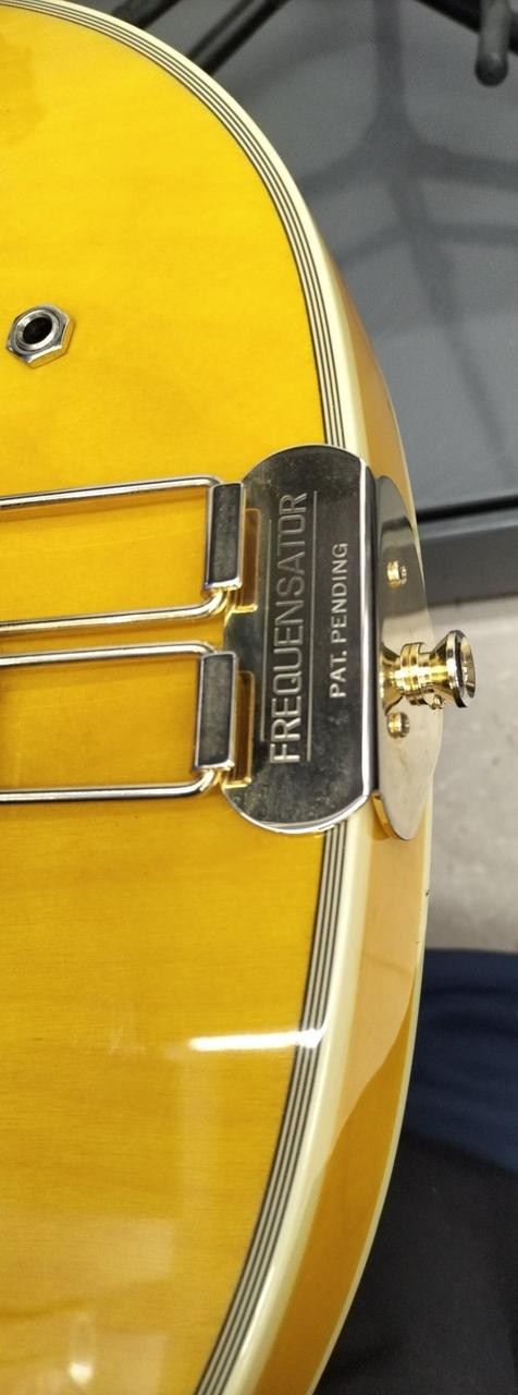 EPIPHONE SHERATON ELECTRIC GUITAR 520486