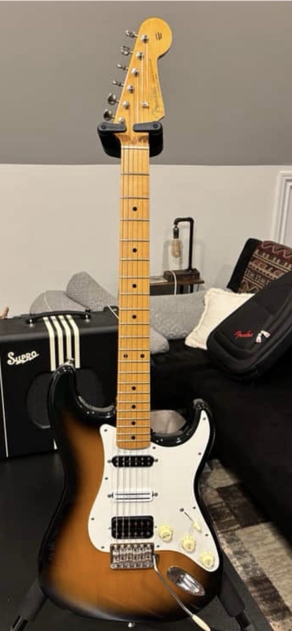 ‘22 Fender | Strat | JV Modified ’50s | Duncans | Japan 🇯🇵 | 2-Tone Sunburst