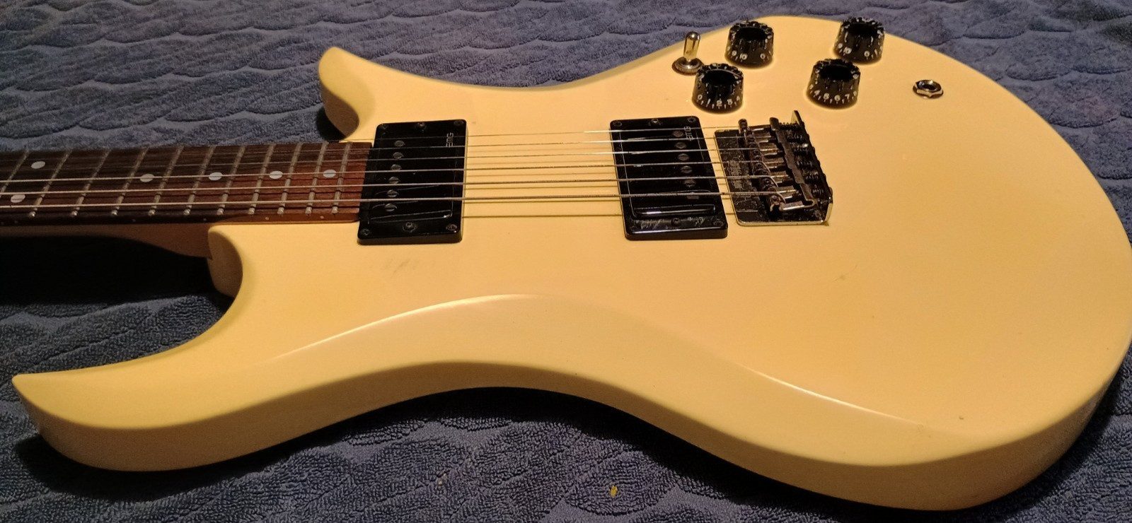 1982 MATSUMOKU JAPAN VANTAGE Avenger X-77 w/EMG JH James Hetfield Pickups OHSC