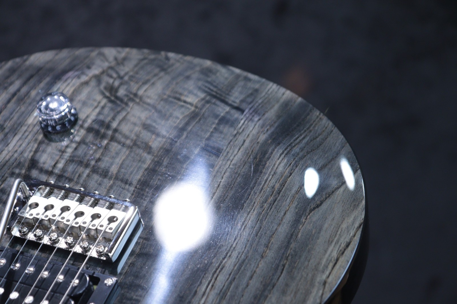 PRS SE Swamp Ash Special 85/15 “S” & AS-01 Pickups Charcoal El. Guitar w/Bag