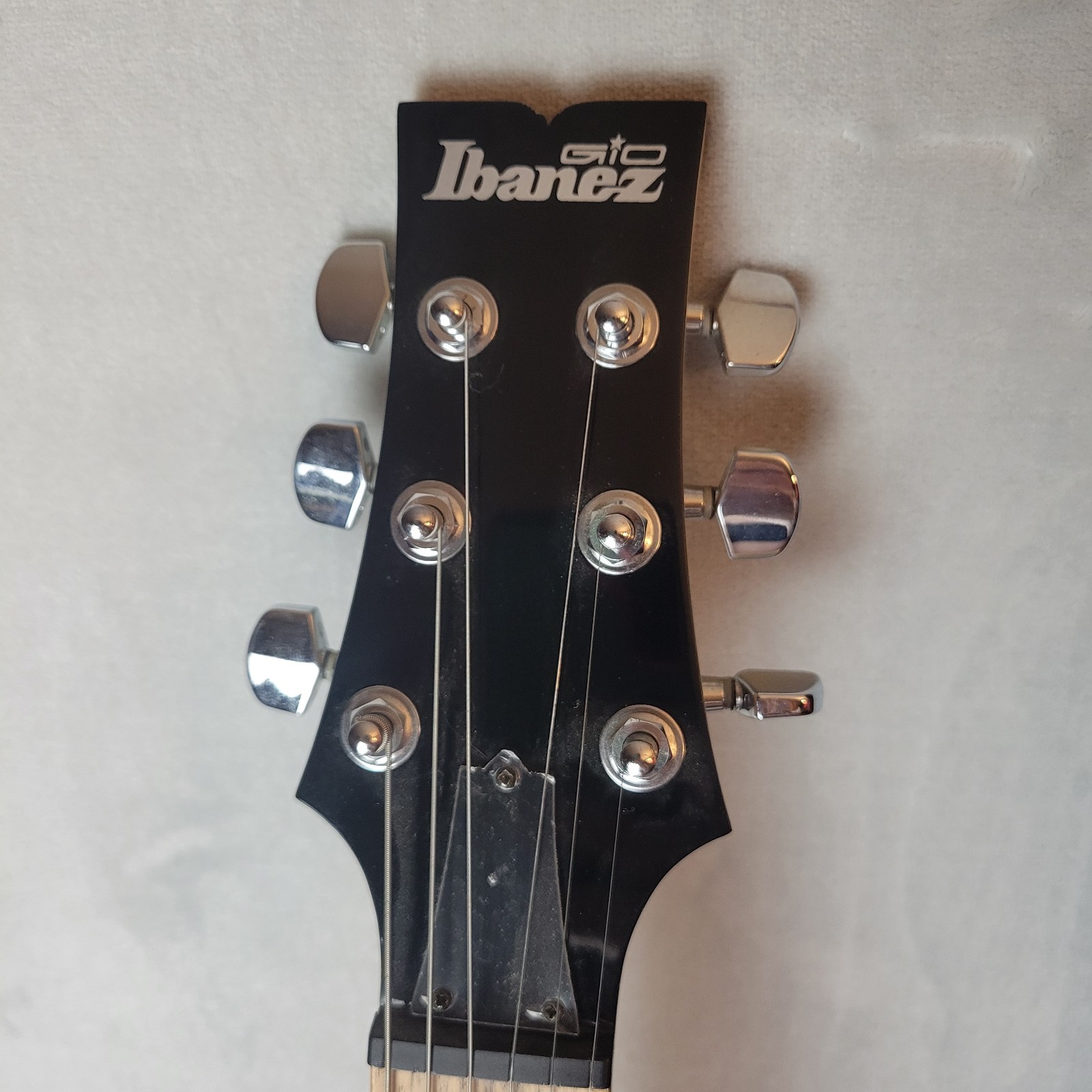 IBANEZ GIO GAX70 Electric Guitar Transparent Red W/ Case Tuner Starter Kit