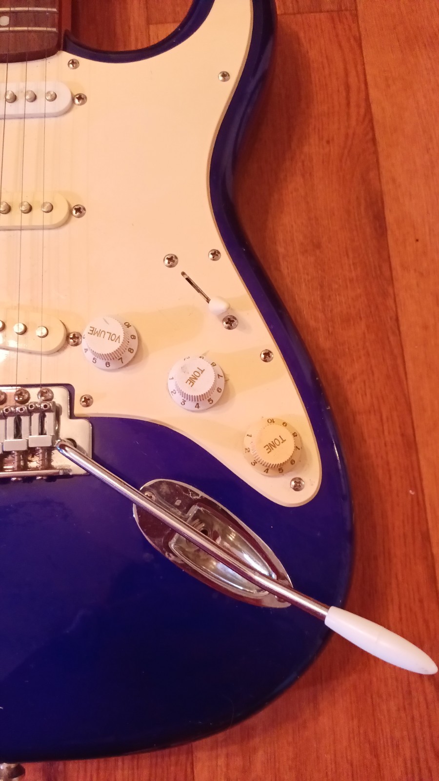 Squier Affinity Series Stratocaster Electric Guitar – Purple / Blue color