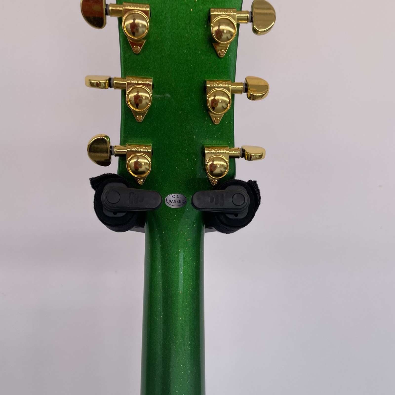 Metallic Green Solid Body Electric GuitarRounded fret Edge Heavy Metal Bone Nut