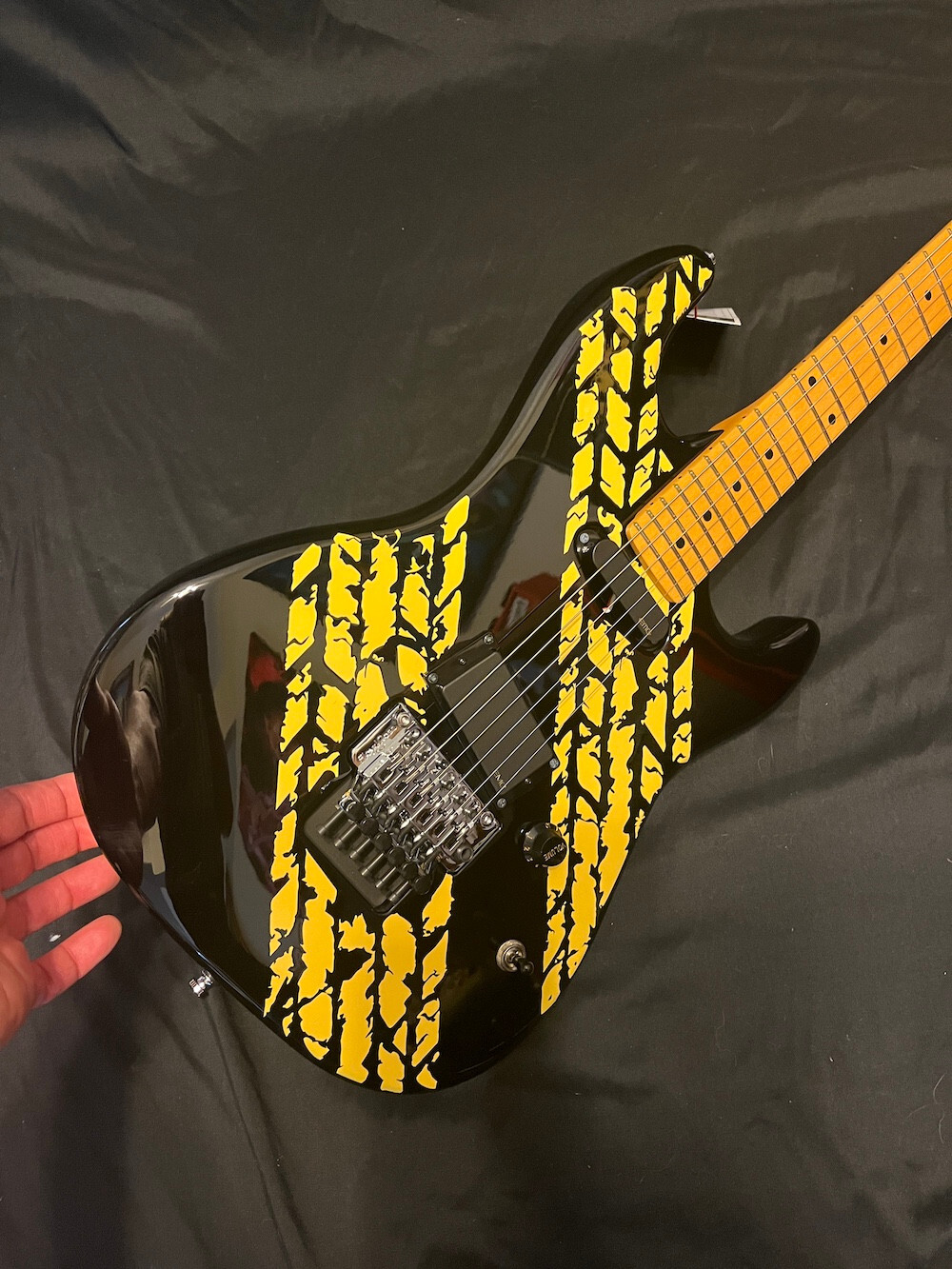 Godin Honeymoon Suite Derry Grehan Signature Tread 1-Tread Custom Graphic Guitar