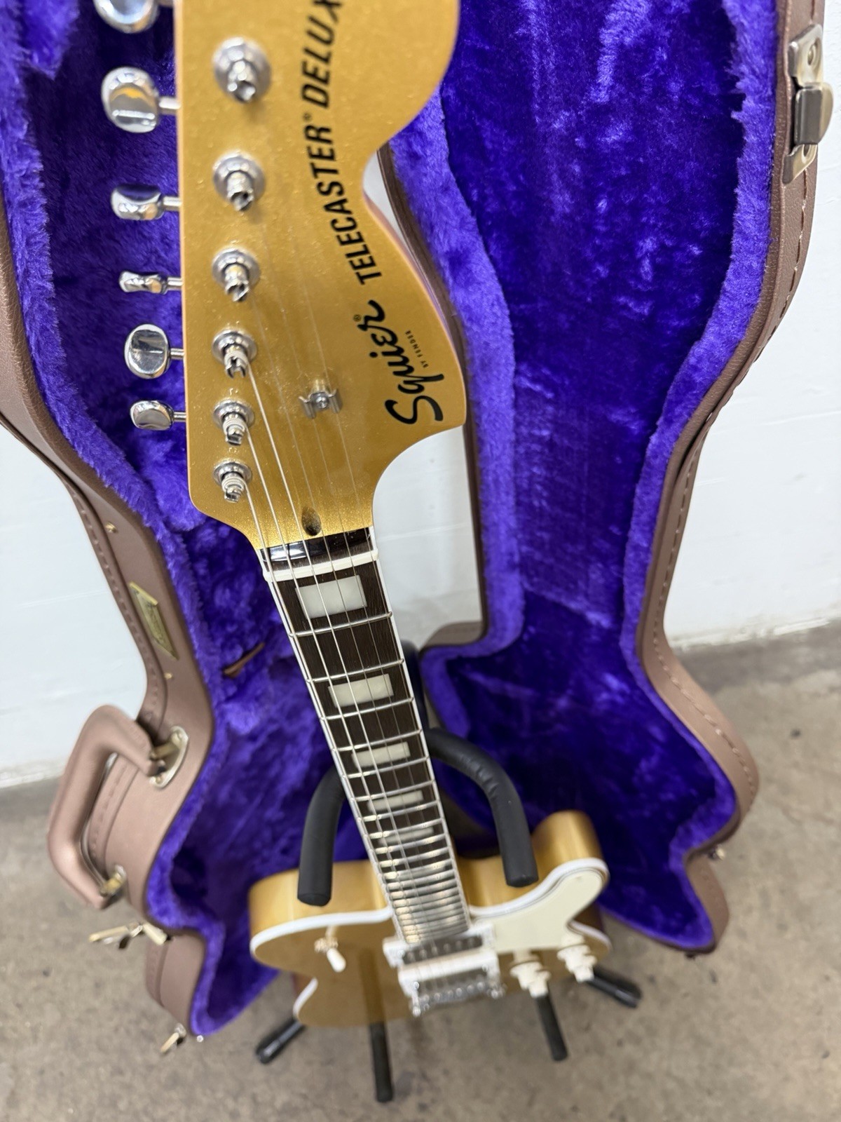 FLAWLESS Squier Paranormal Troublemaker Telecaster Deluxe Aztec Gold W NEW Case