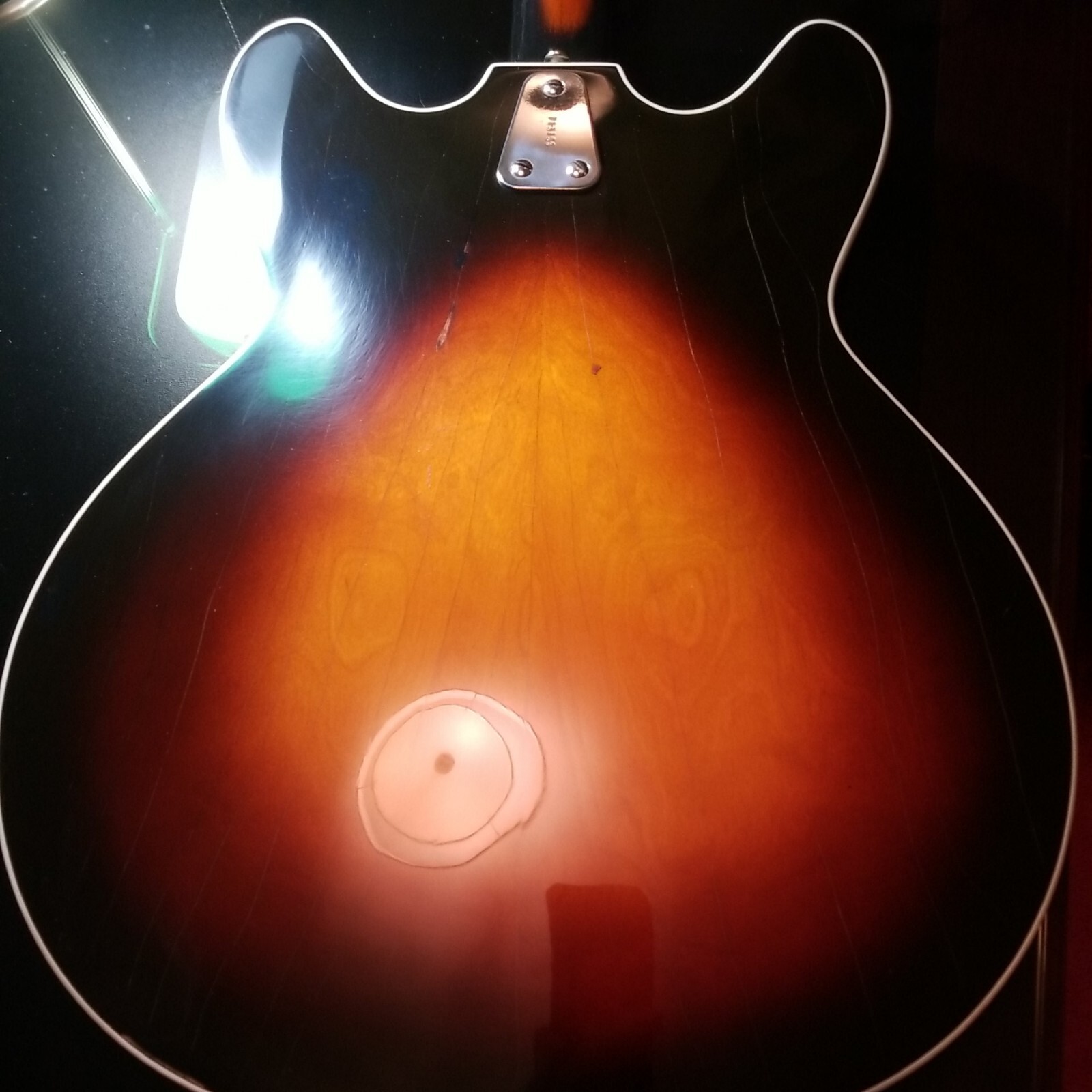 1967 – Hagstrom V 1 – Viking – Sunburst w/Bigsby Tremlo – Excellent Condition
