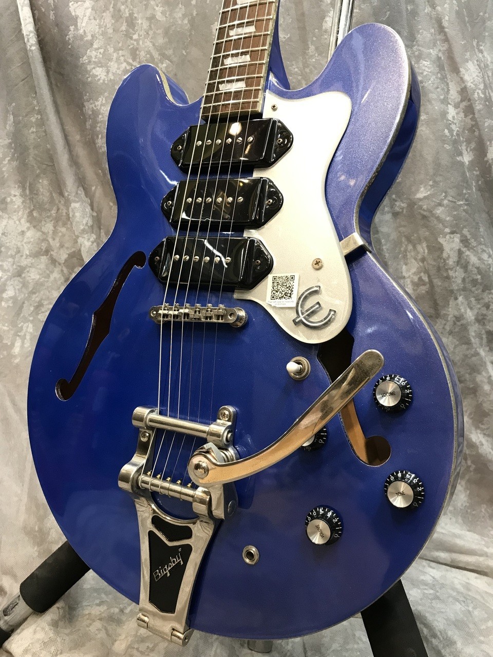 Epiphone Riviera Custom P93 w/soft case USED