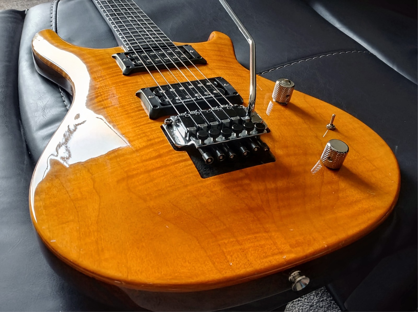 Washburn RS-10V 1987 (Korea) Mahogany/Flame Maple ~ Seymour Duncan ~ 600T ~OHSC
