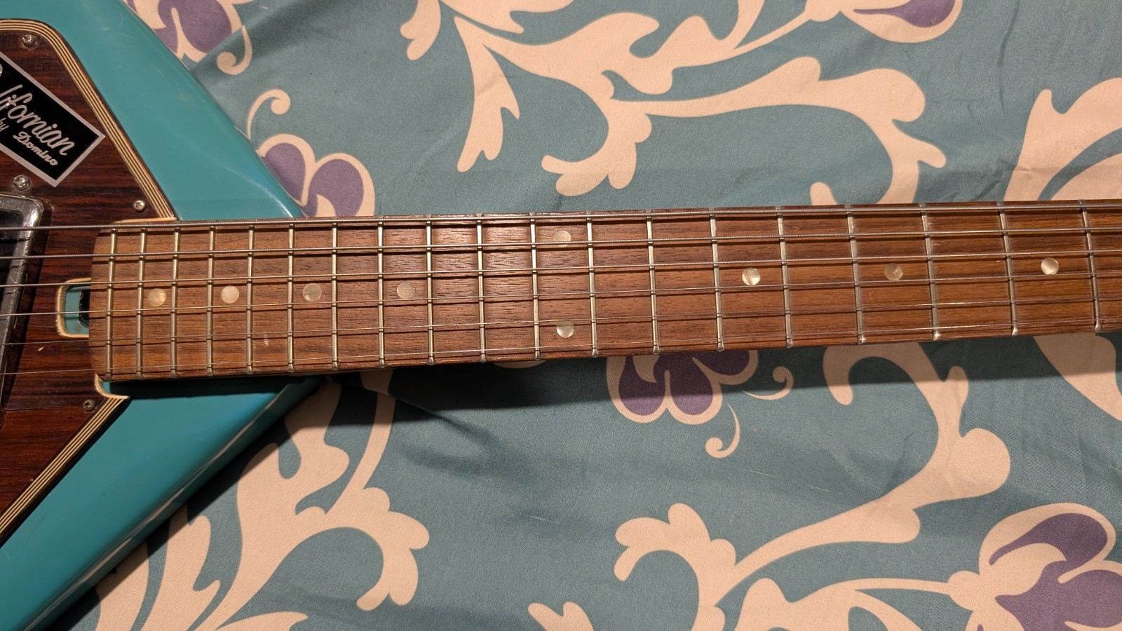 VINTAGE DOMINO CALIFORNIAN PHANTOM STYLE ELECTRIC GUITAR MADE IN JAPAN seafoam