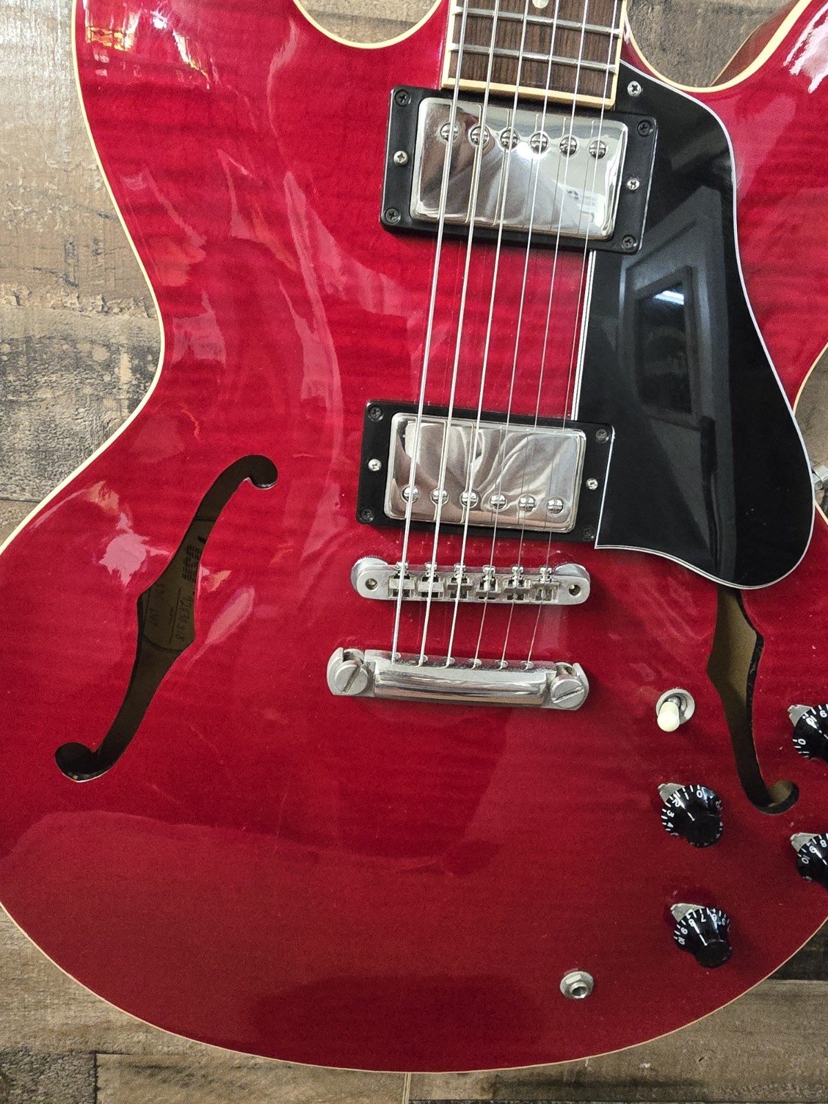 1990 Gibson ES-335 Dot Cherry Figured Top. W/ Ohsc ’60S 9.1 Lb
