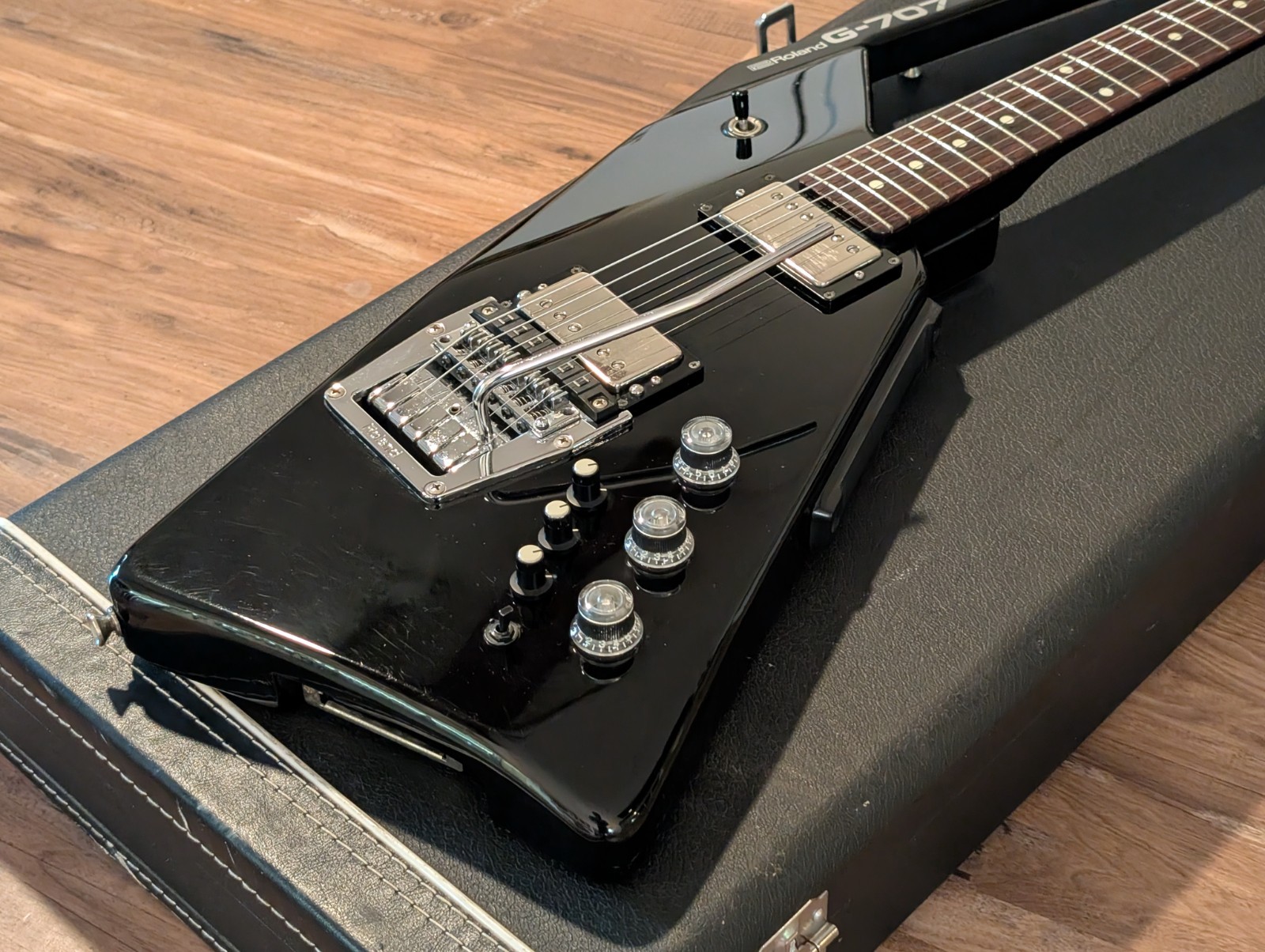 1984 Roland G-707 Electric Guitar Synth Controller Black & Very Clean W/OHSC No