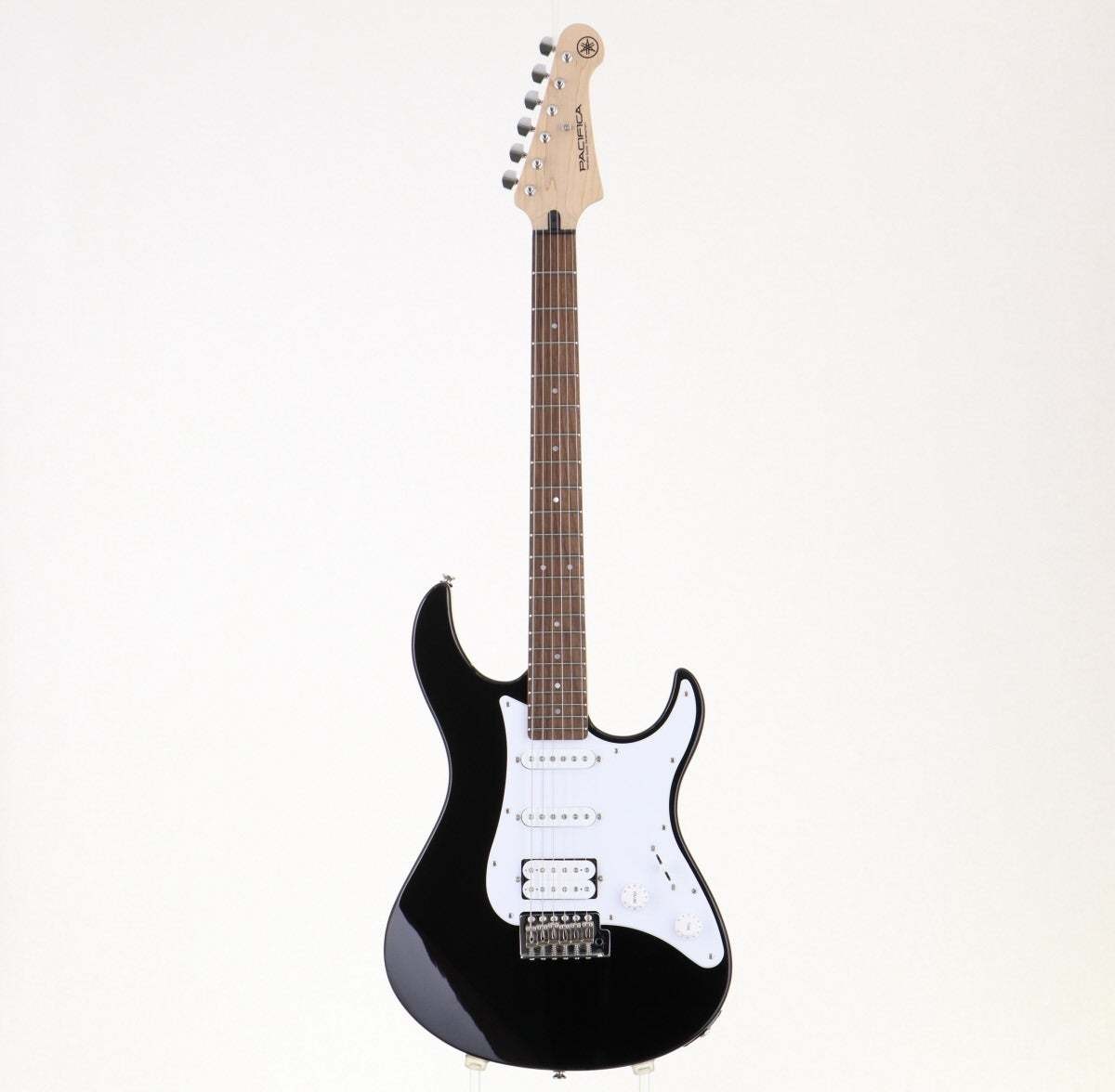 Yamaha Pacifica Pac012 Translation Ali Junk Safe delivery from Japan