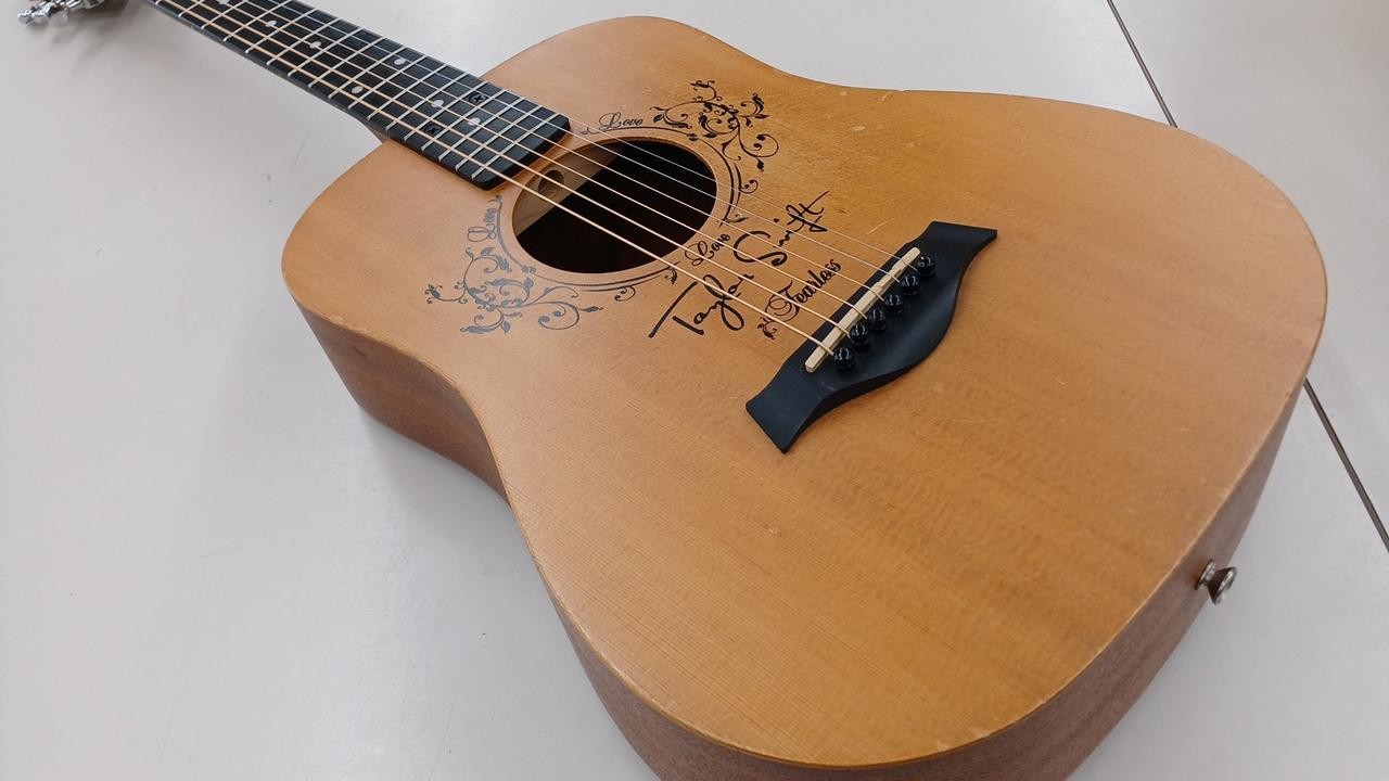 TAYLOR TAYLOR SWIFT BABY TAYLOR acoustic guitar