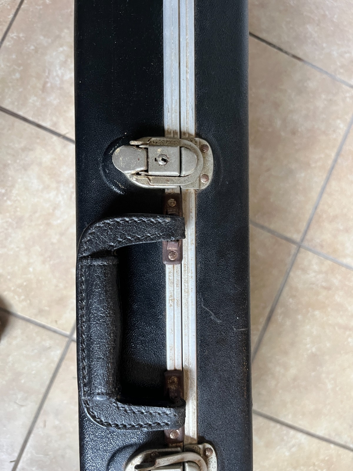 1980 1981 Fender USA American Stratocaster guitar molded hard case
