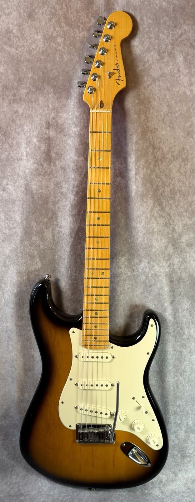 2003 Fender American Deluxe Stratocaster Tobacco Burst w/OHSC