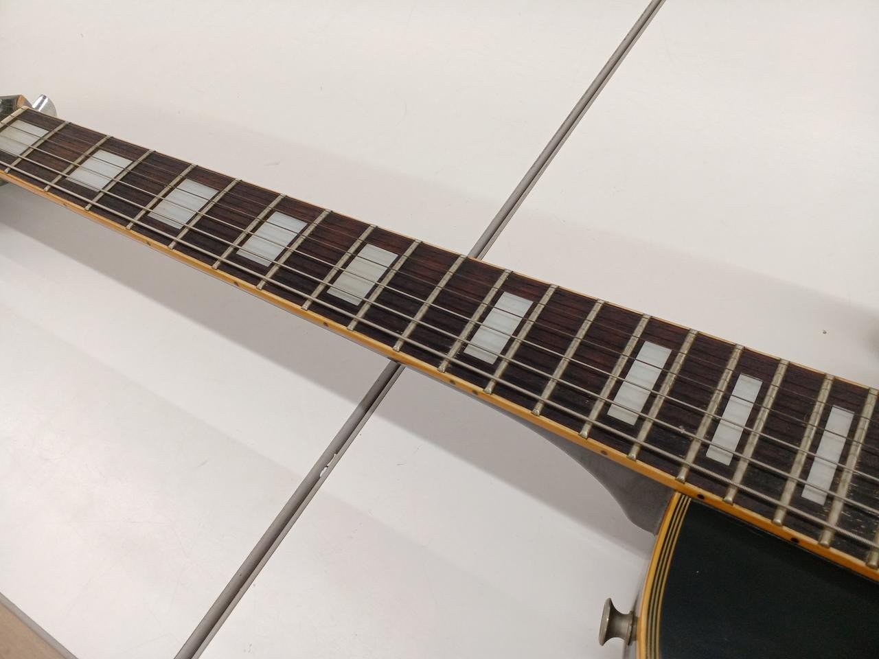 Yamaha Les Paul Type SL550
