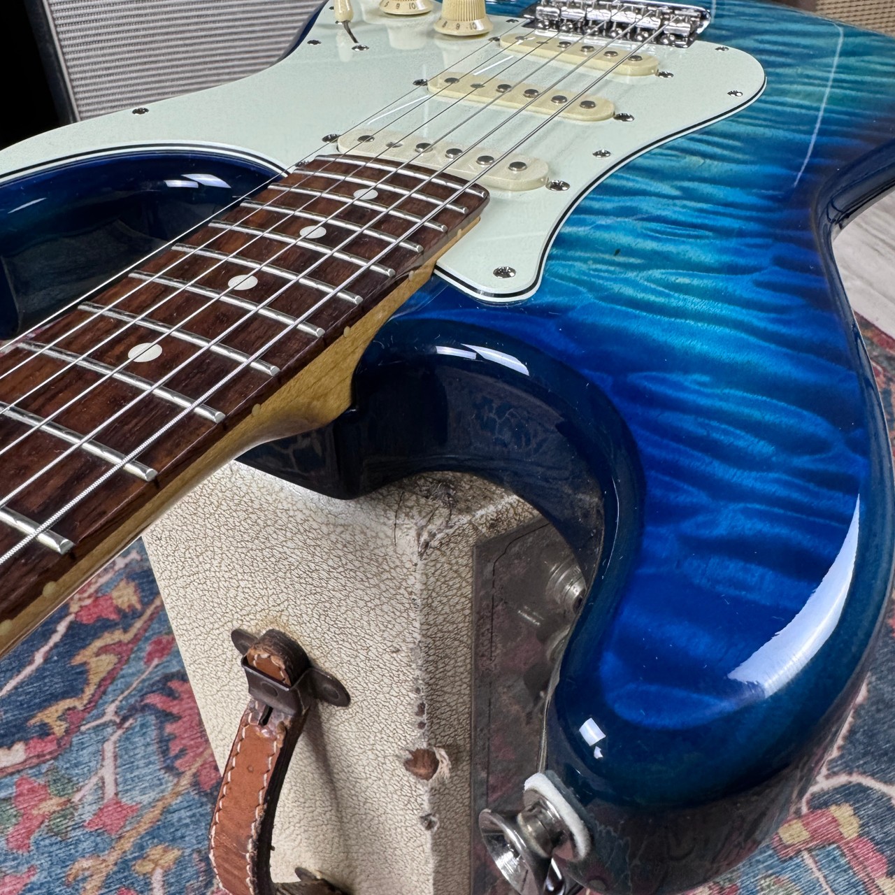 Fender FSR Quilt Top Stratocaster Model ST62-QT-AQB – Aquamarine Blue