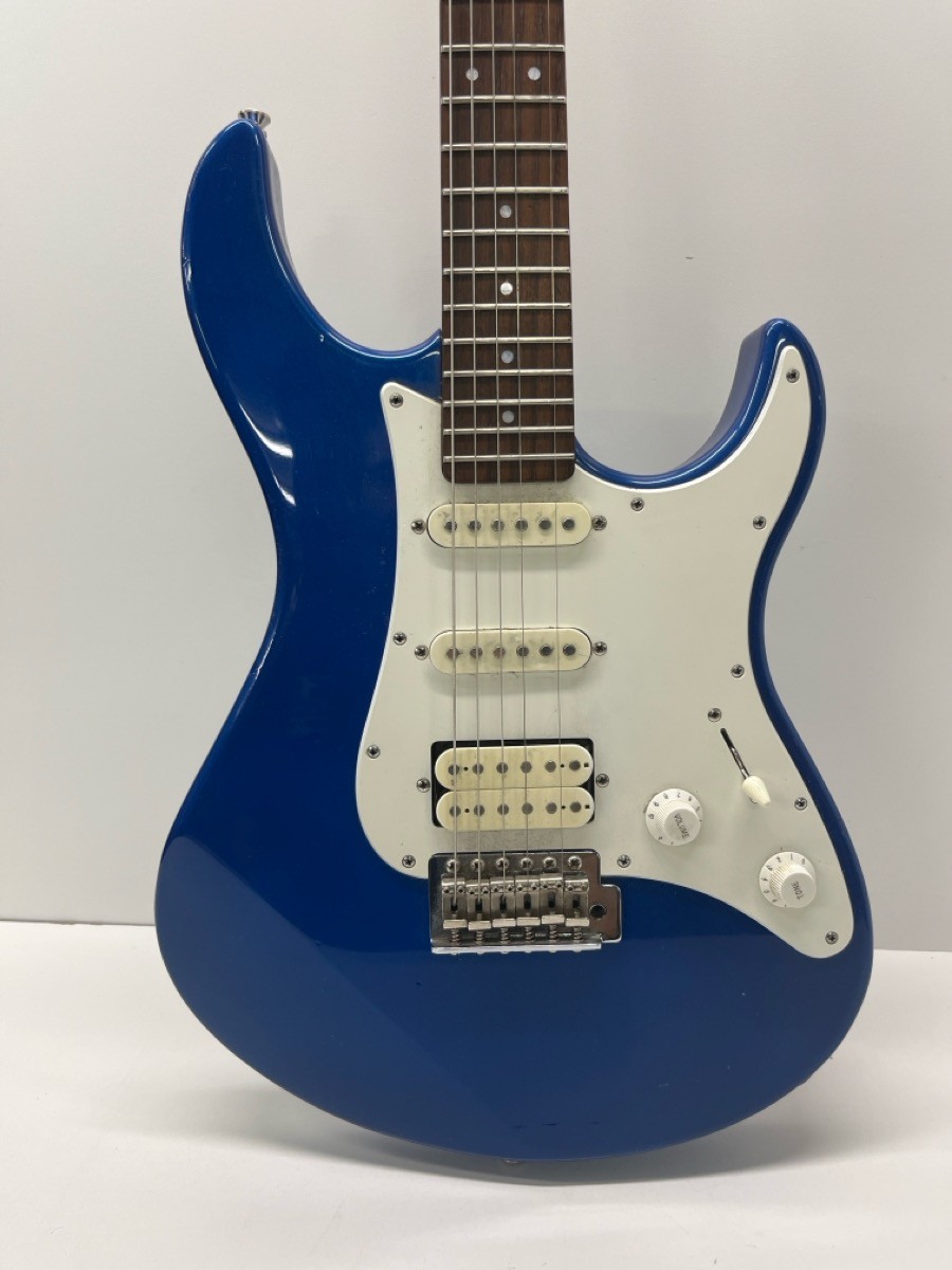 YAMAHA PACIFICA PAC 012 – BLUE (P06036889)