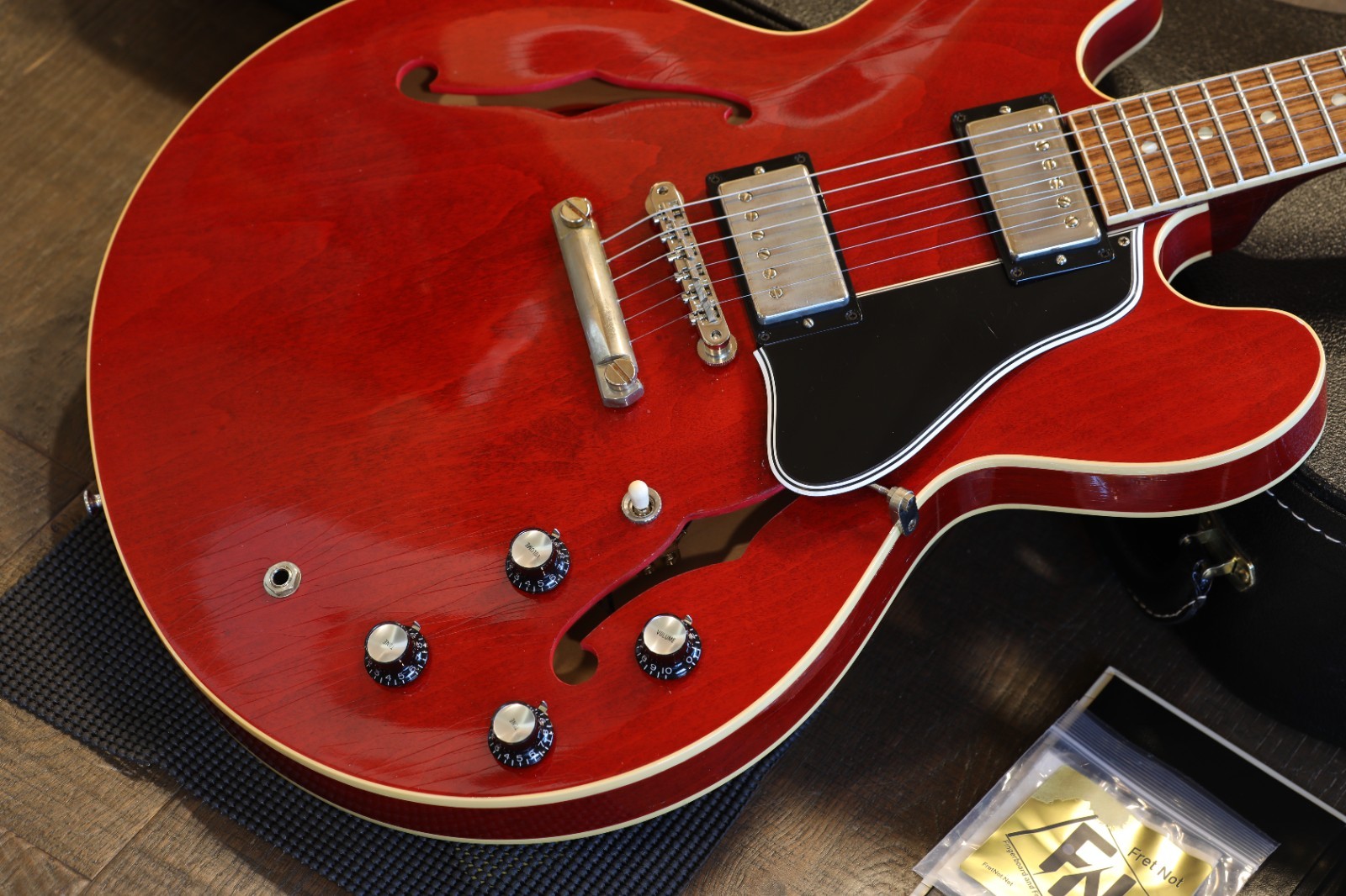 Unplayed! Gibson CS Murphy Lab ’61 ES-335 Historic Light Aged Cherry + COA OHSC