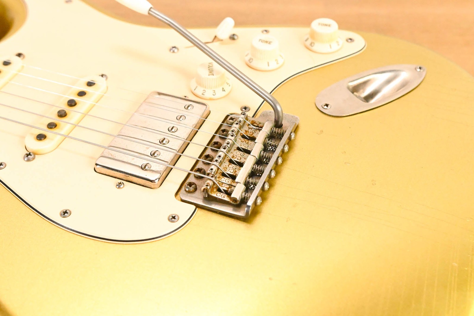TMG Dover Custom S-Style HSS – Aged Aztec Gold CG014HR