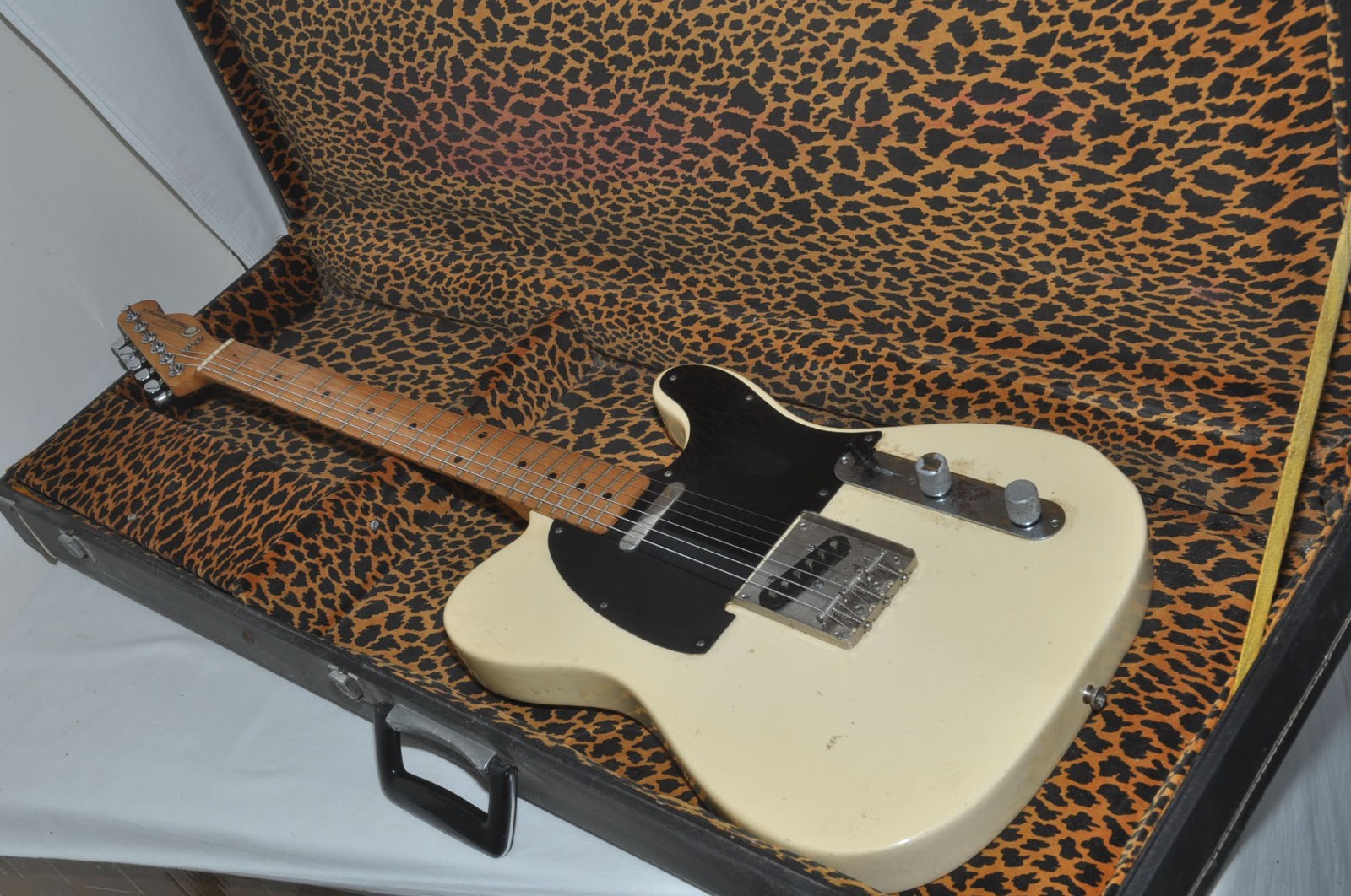 FERNANDES Stone Logo Telecaster Type Electric Guitar RefNo 7543