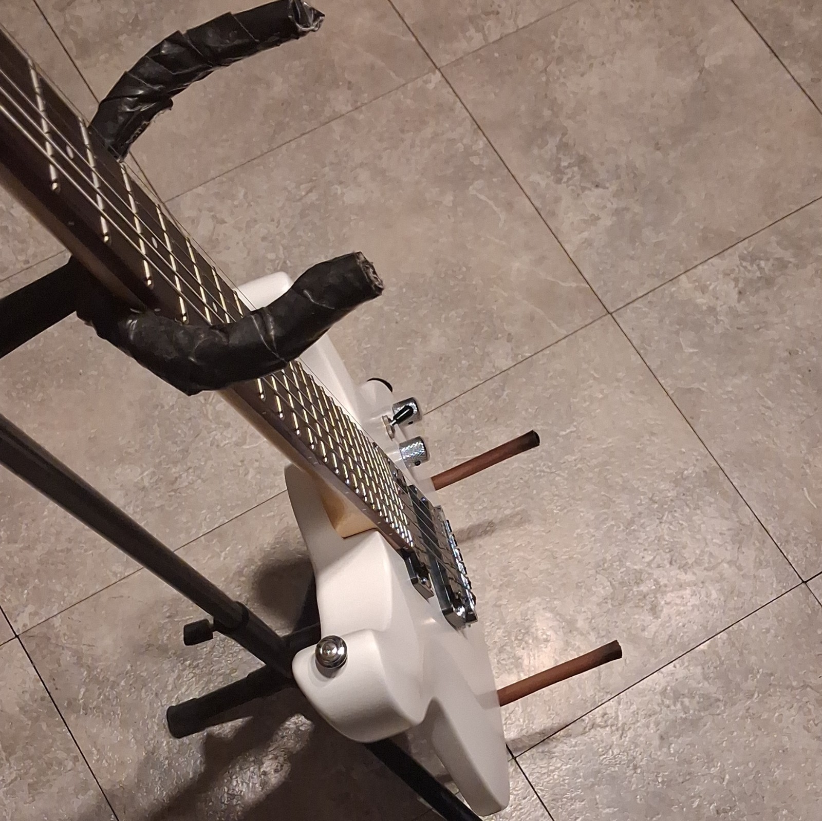 Schecter Diamond Series C-6 Deluxe White Solid Body 6-String Right-Handed