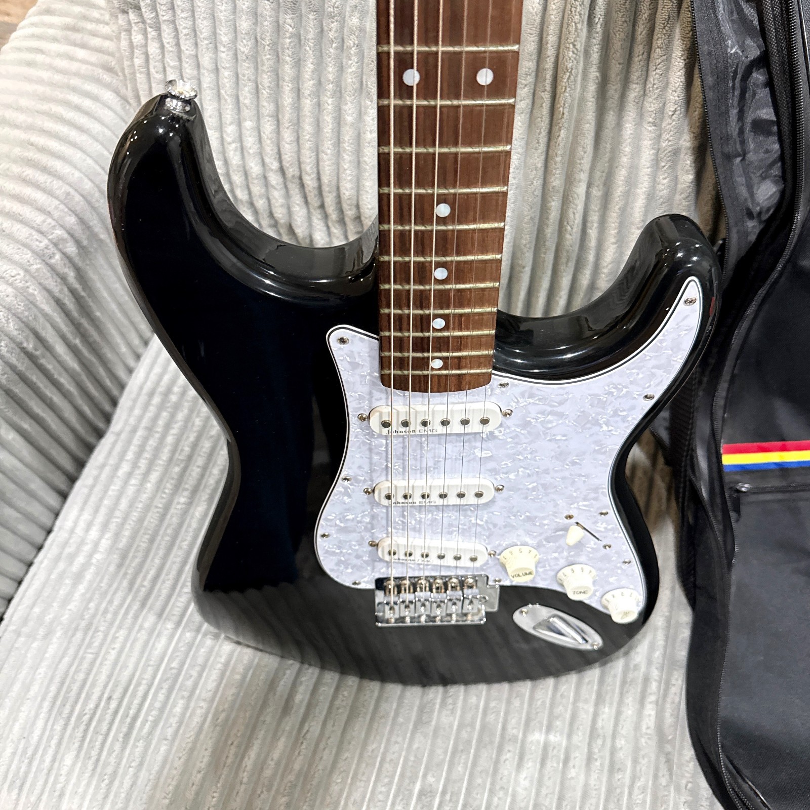 Johnson JS-800 Strat Electric Guitar Black Pearloid Guard w/ EMG Designed Pickup