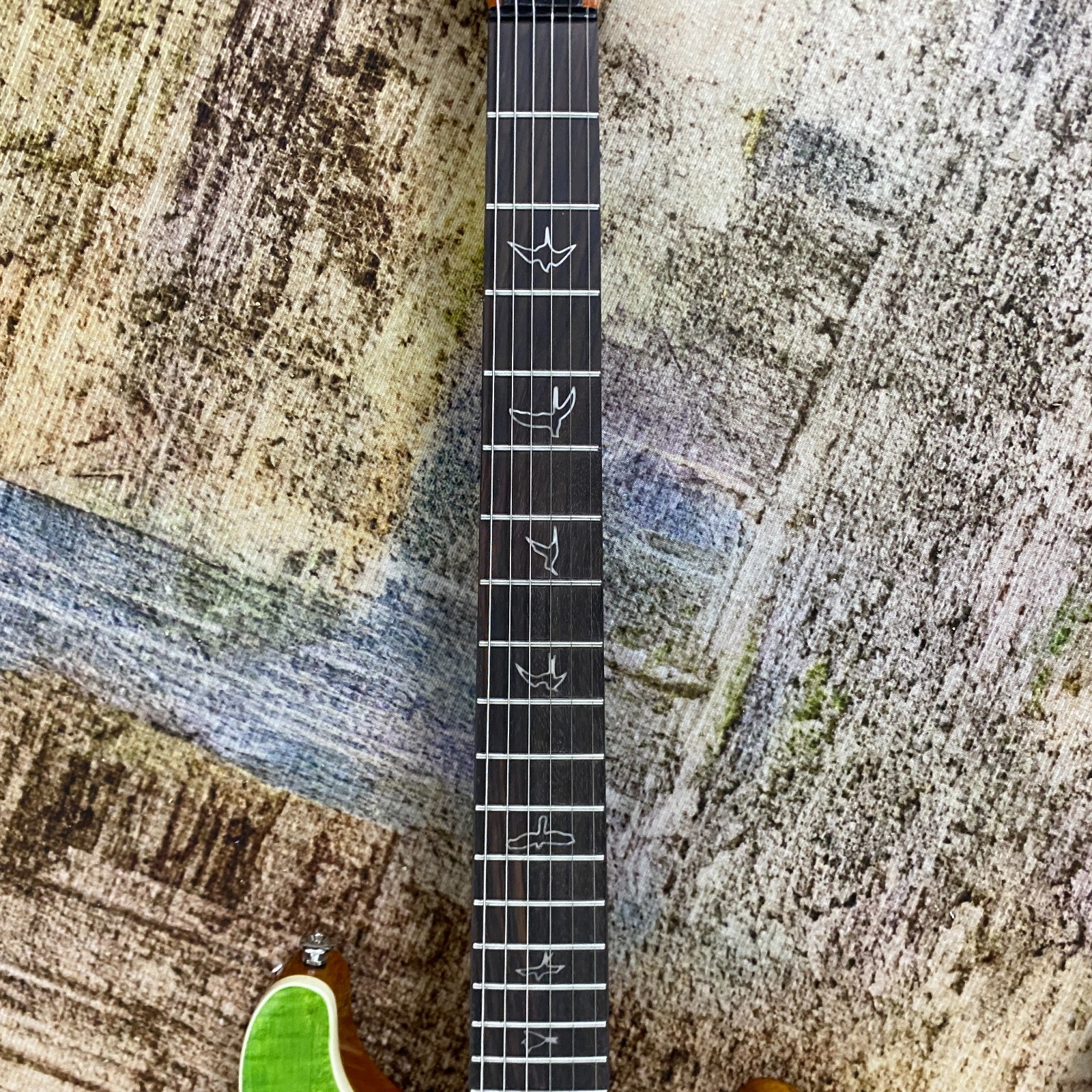 Green electric guitar – Flame maple top HH pickups rosewood fretboard US