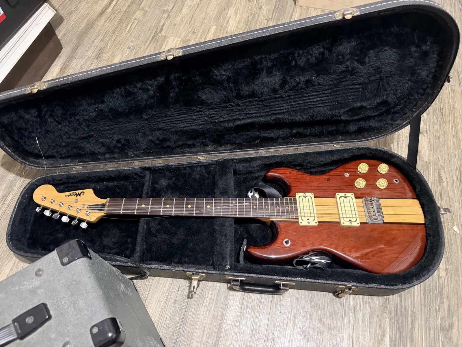 Vintage 1980s Memphis 102 DLX Electric Guitar with Hard Case