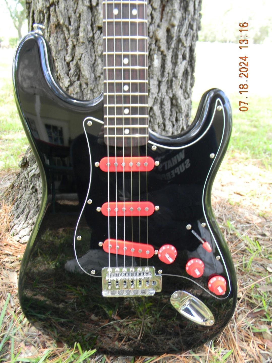Squier “Custom Shack ” Stratocaster, Alnico 5 Pickups, Custom Wiring,Capacitor