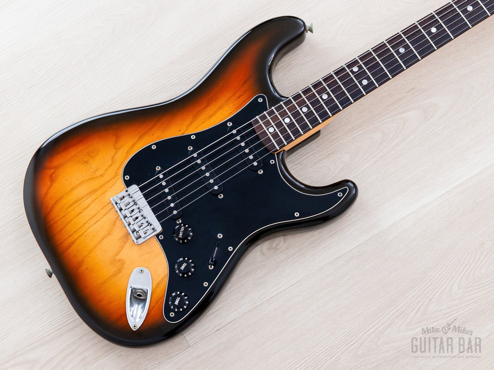 1980 Fender Stratocaster Hardtail Vintage Guitar Sunburst, 100% Original w/ Case