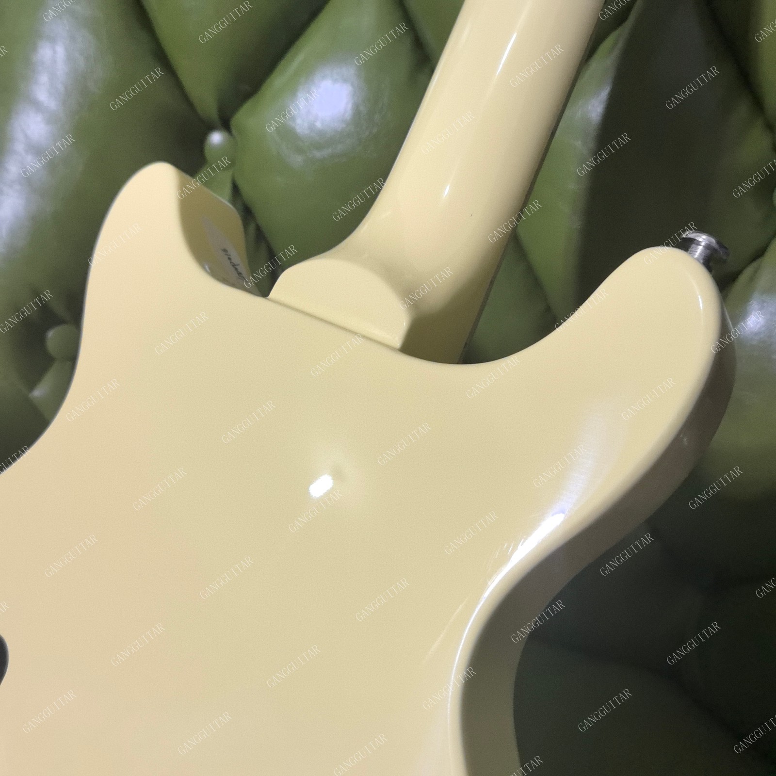 Solid Body Electric Guitar Stainless Steel Rounded Fret Edge Bone Nut Cream Body