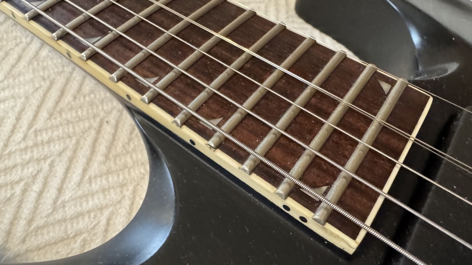 Jackson SLATXMG3-6 Active EMG’sUS NeckThru