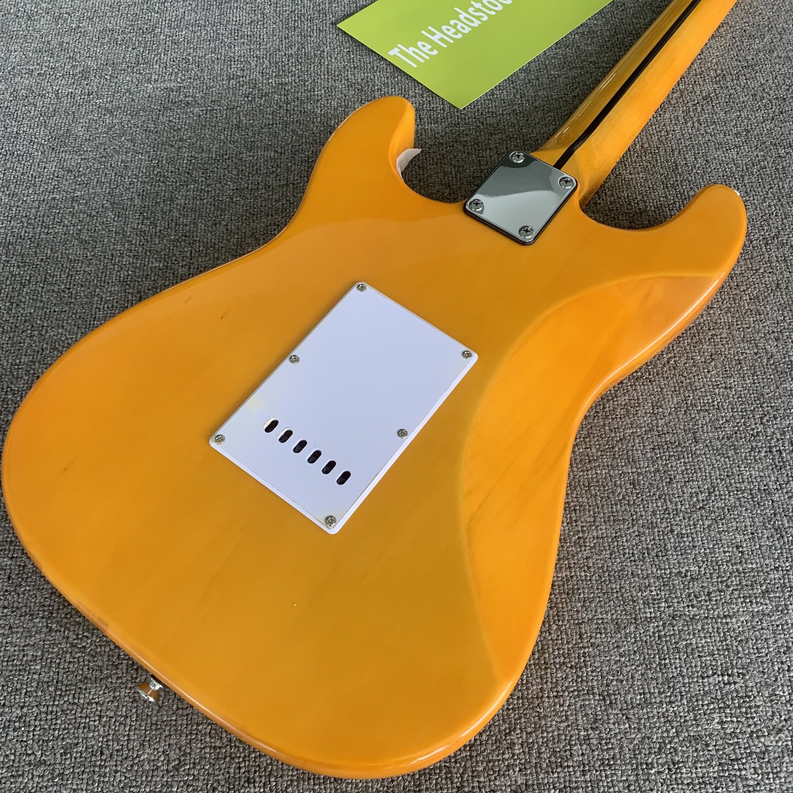 Yellow 21 frets Solid Body Electric Guitar Stainless Fret Chrome part SSS pickup