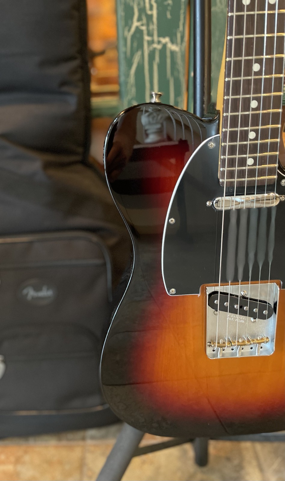 Fender American Professional Classic Telecaster in 3 Color Sunburst w Fender Bag