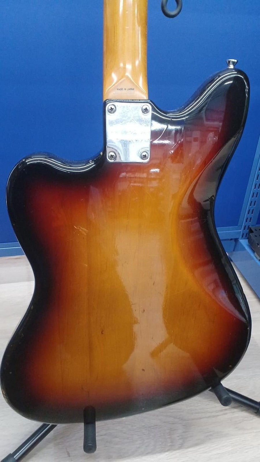 FENDER JAZZMASTER JM66 Used Alder body Maple neck Rosewood fingerboard Sunburst