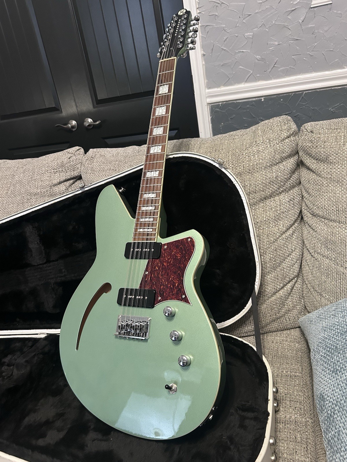 Reverend Airwave Semi-Hollow Electric Guitar Green 12-String w/Hardcase