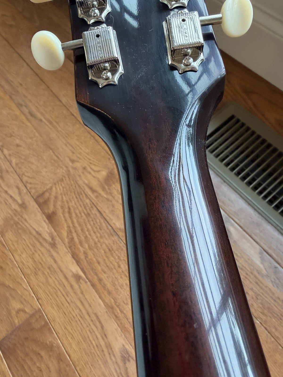 2026 Gibson Custom Shop ‘62 ES-330 VOS – Vintage Burst