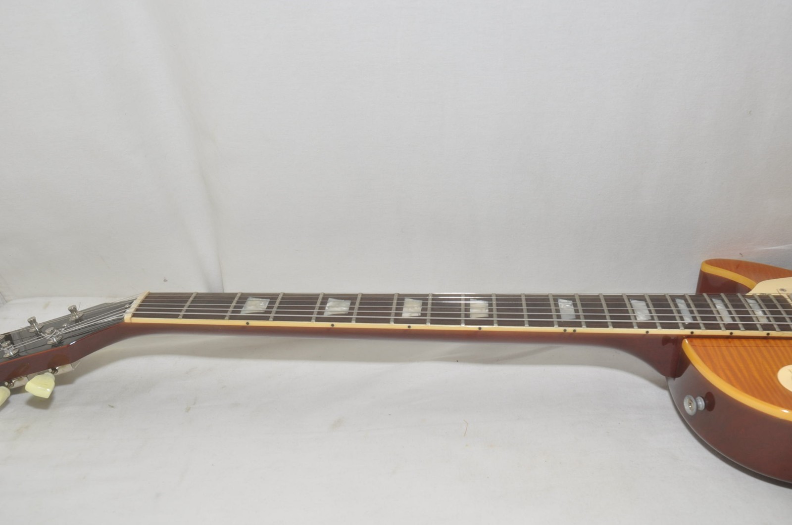 Greco Les Paul Electric Guitar Ref. No 7755