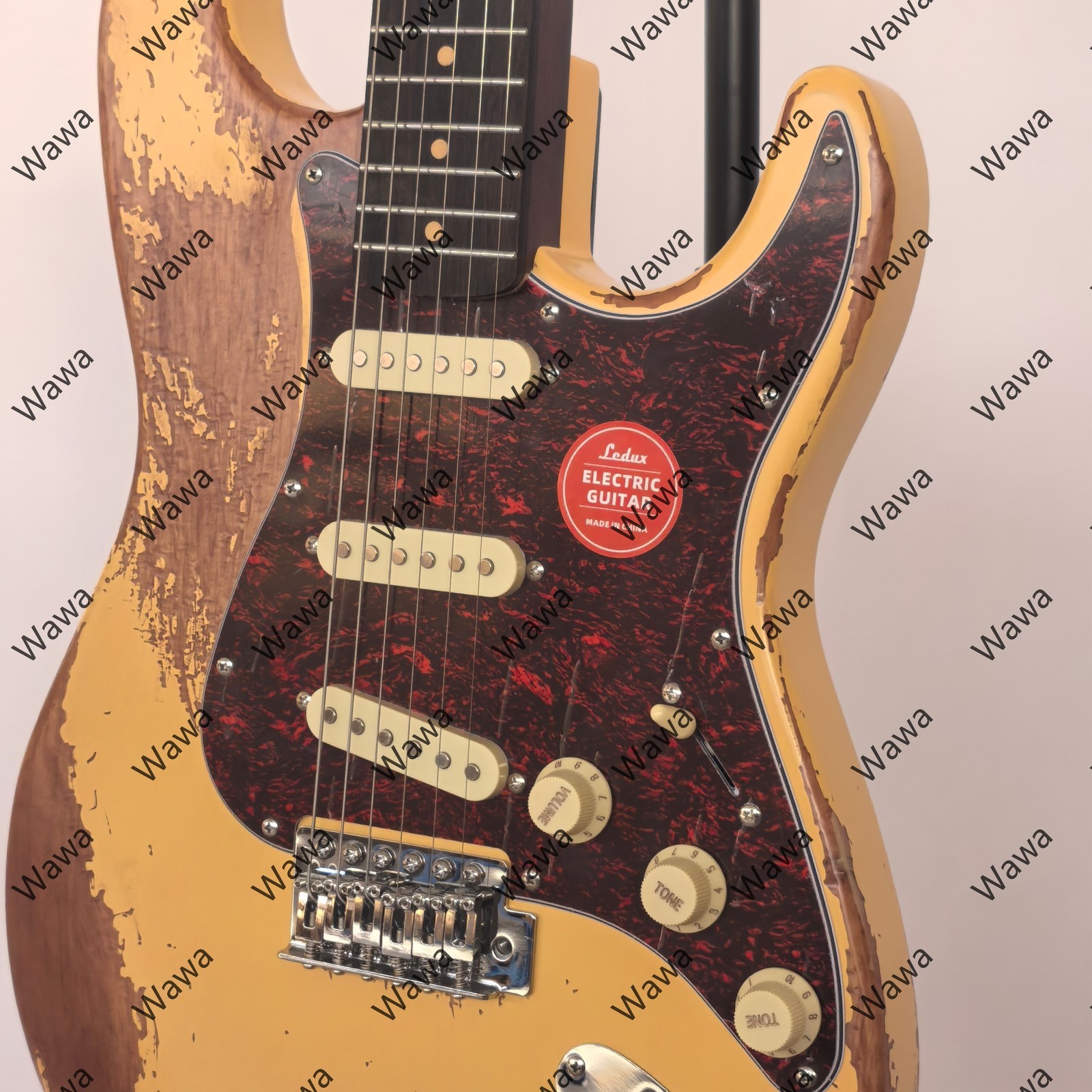 Vintage Style Natural Wood Strat Electric Guitar SSS Single Coils Tremolo