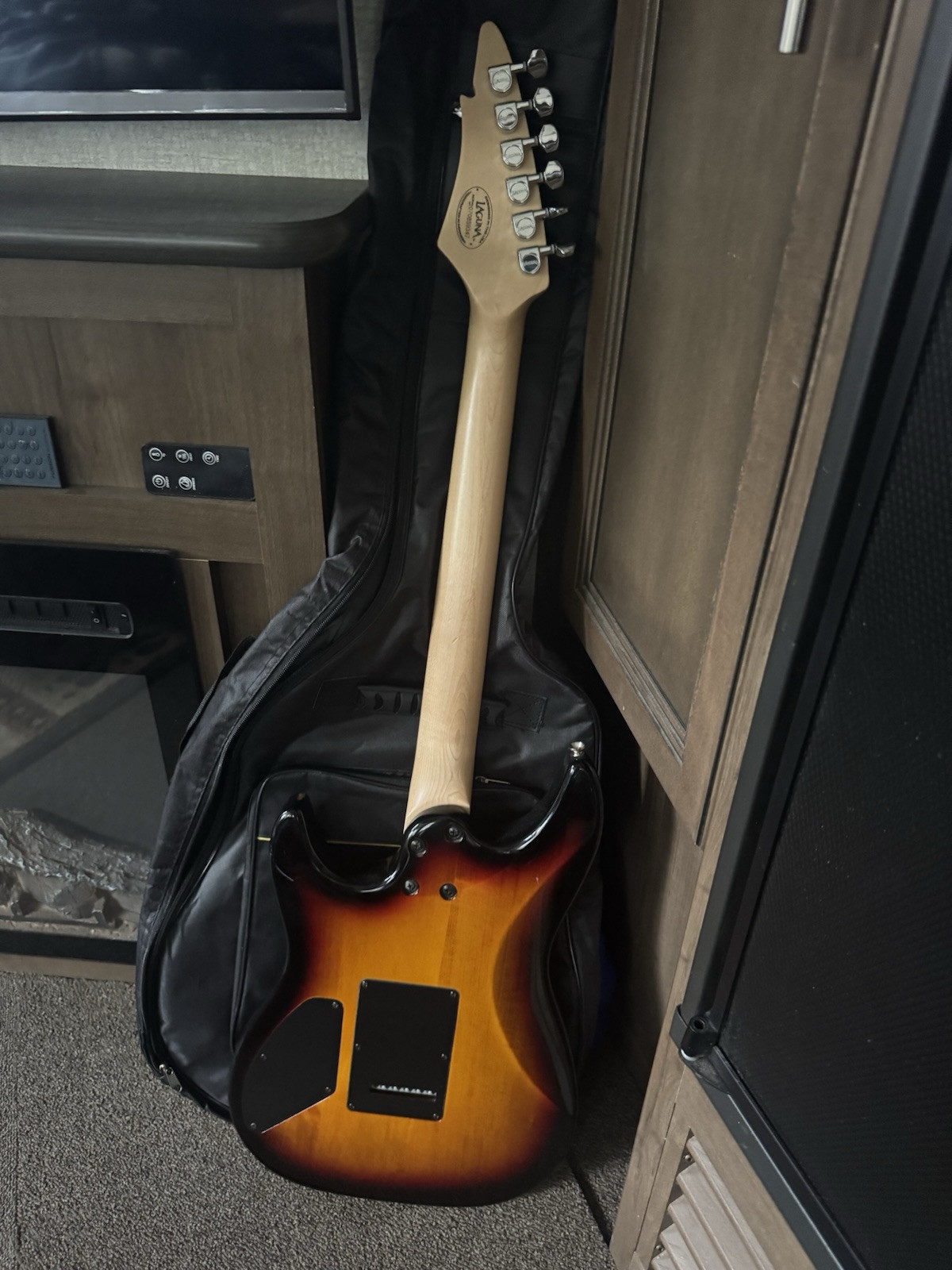 Laguna LE300 Custom-Carved , Custom-Design Edition Starburst Colors W/Gig-bag