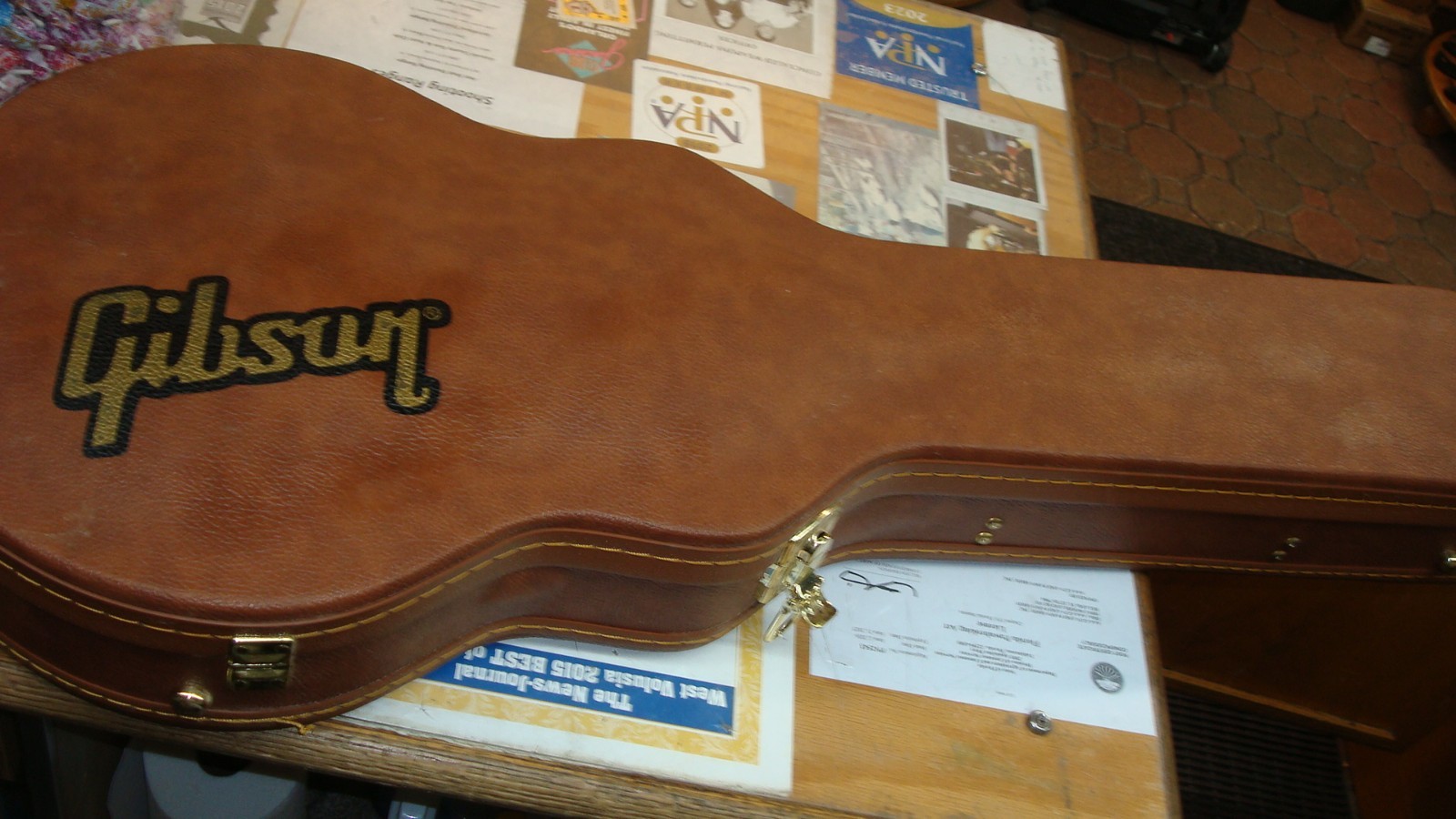 GIBSON LES PAUL STANDARD