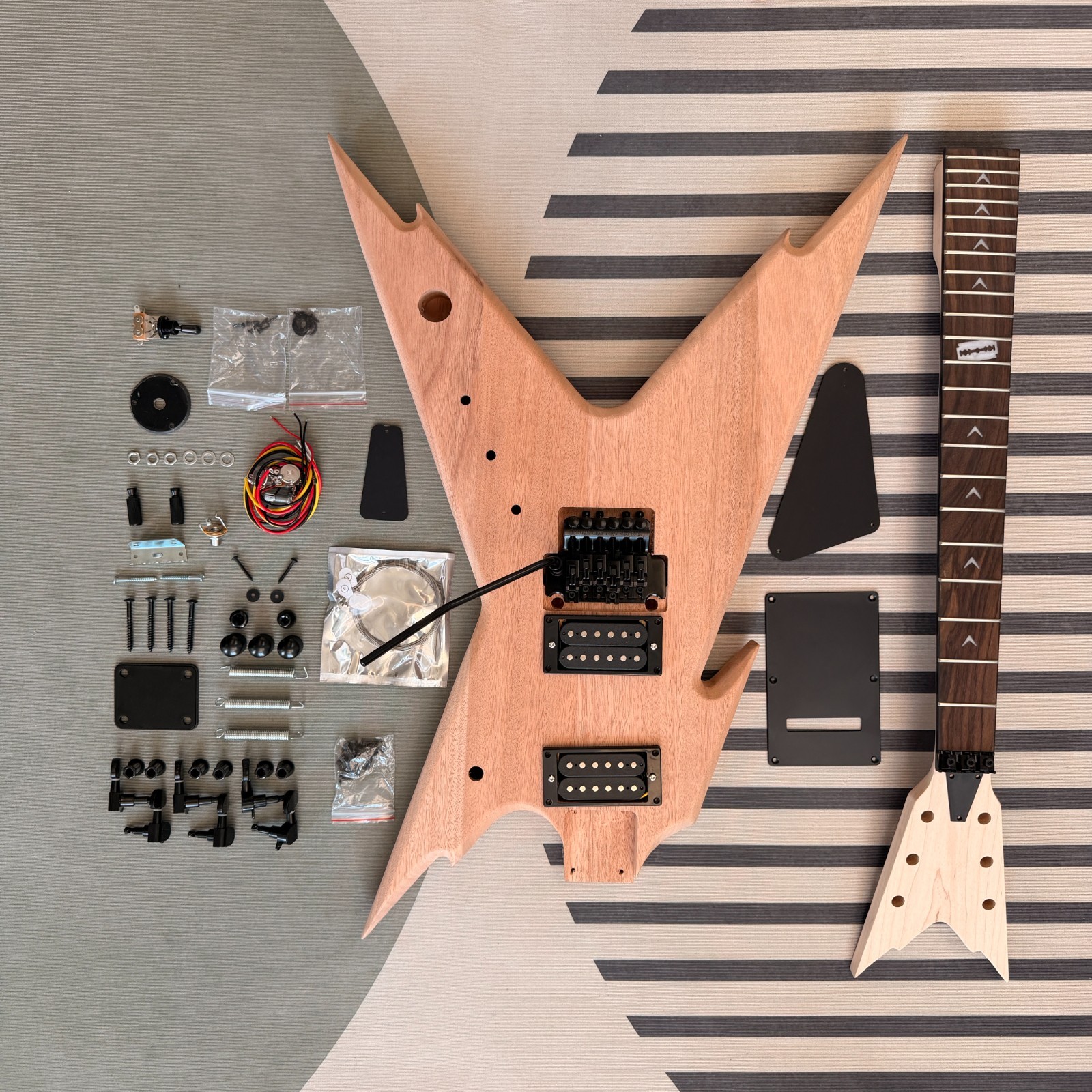 DIY Junior V‑Style electric guitar kit Maple Neck BK part Tremolo System razor