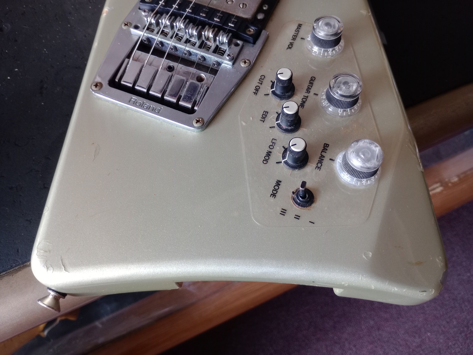 Roland G-707 1980s Silver w/Original Hard Case *** FREE SHIPPING ***