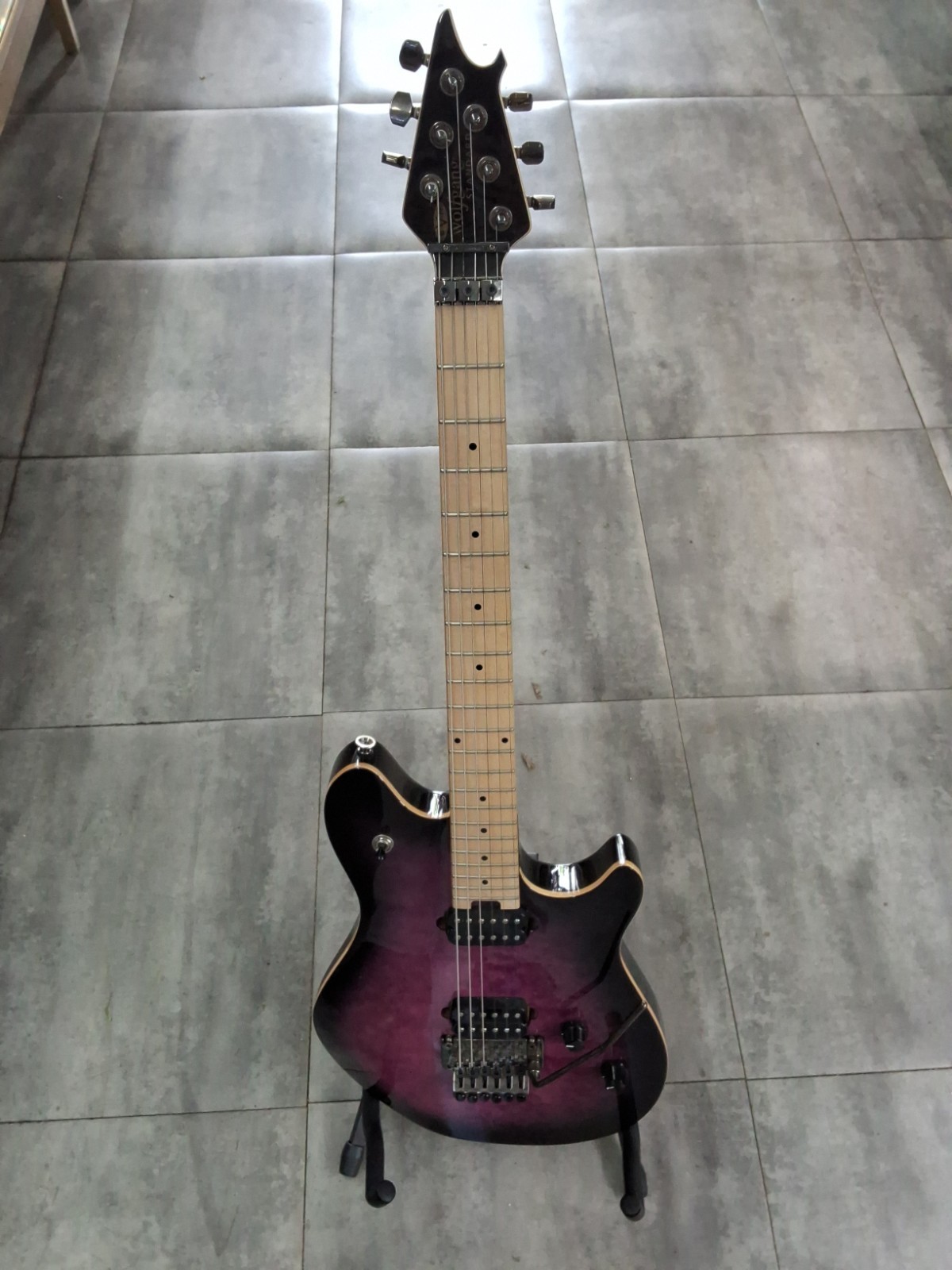 EVH Wolfgang Quilt Maple 6-String Electric Guitar – Northern Lights