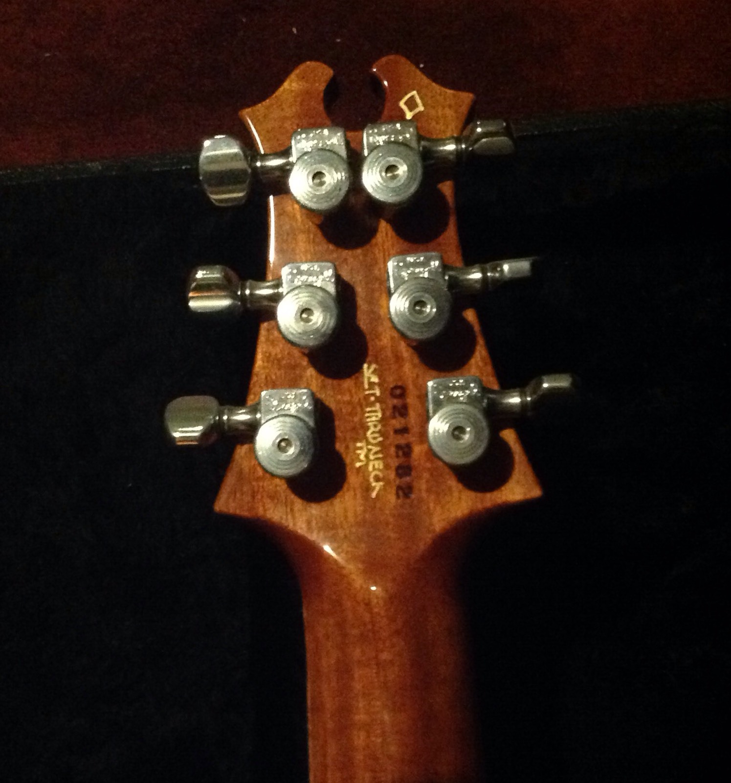 McNaught Guitar 2002 Double Cutaway Diamond Top Solid body