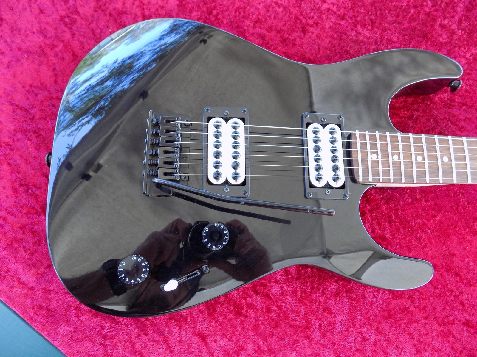 Jackson/IYV “Custom Shack”, Hot Invader Style Pickups,Coil Splitting,Nice